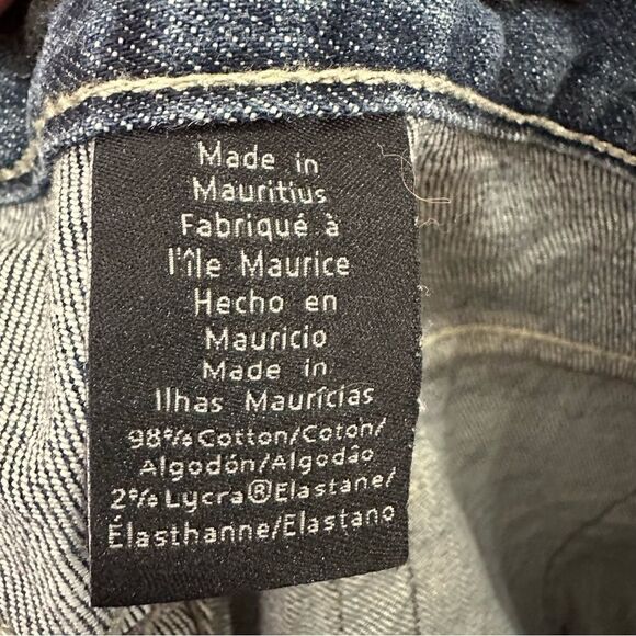 Calvin Klein size 27/4 flare fit jeans - Picture 9 of 10